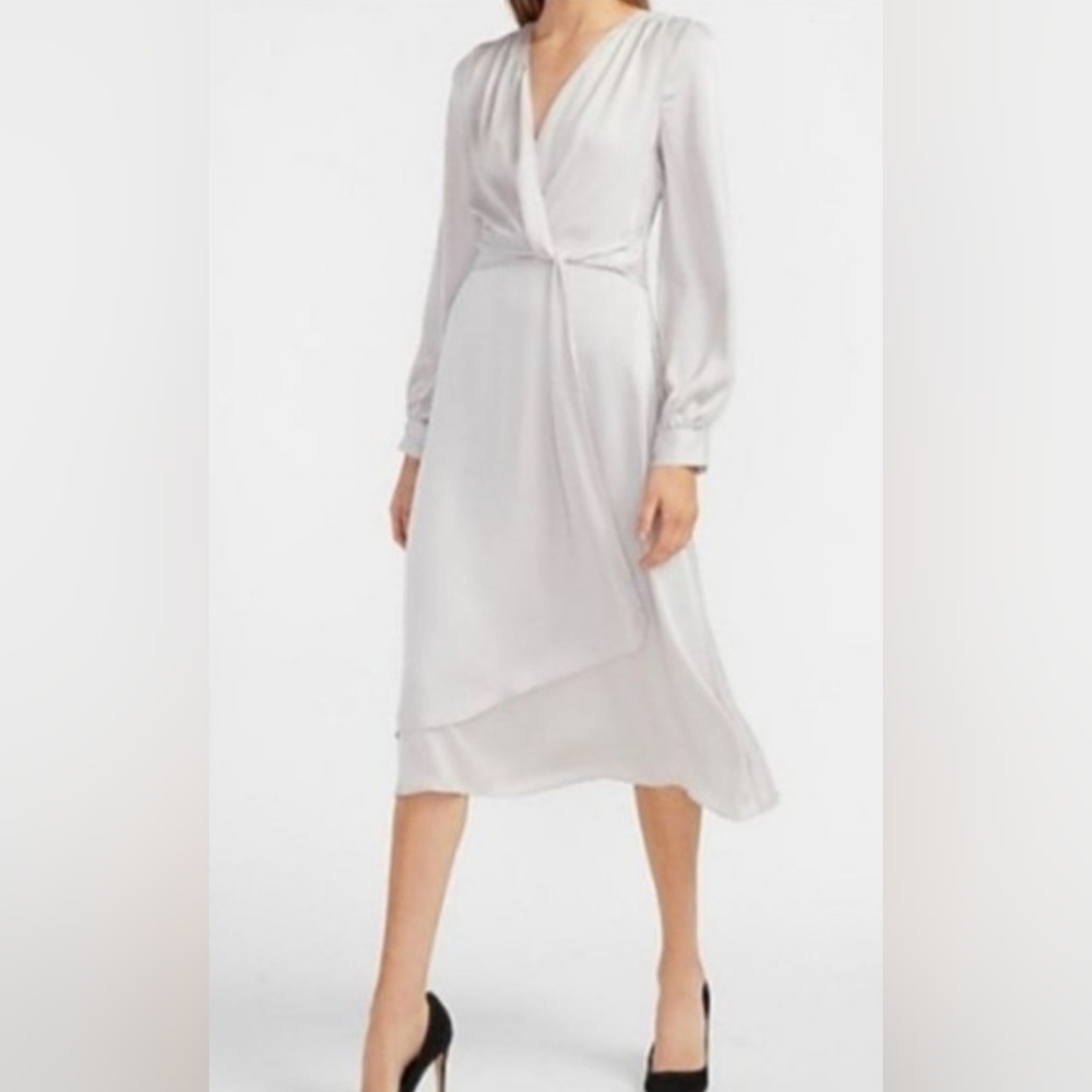 NWT Express Satin Twist Front Midi Dress - Black - Size S - Picture 3 of 3